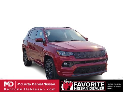 Used 2022 Jeep Compass Limited image 1