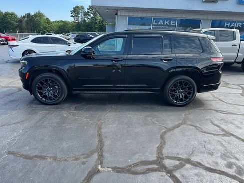 Used 2023 Jeep Grand Cherokee L Summit AWD/4WD image 2