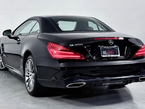 Used 2017 Mercedes-Benz SL 550 image 24
