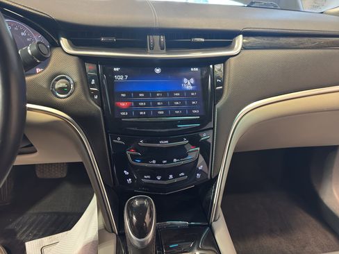 Used 2014 Cadillac XTS Vsport Premium AWD/4WD image 19