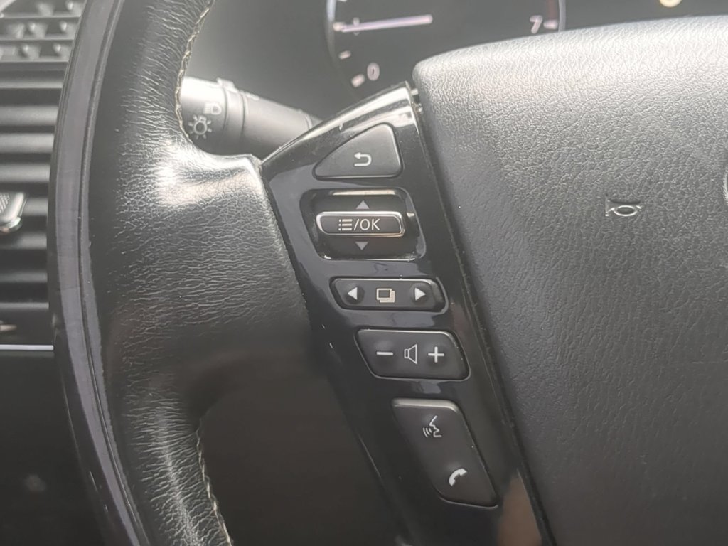 Used 2021 INFINITI QX80 Luxe AWD/4WD image 17