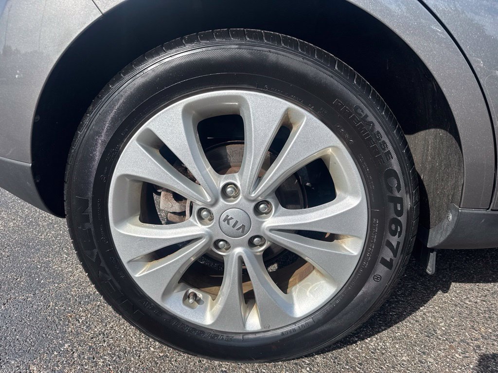 Used 2015 Kia Soul + w/ Primo Package FWD image 19