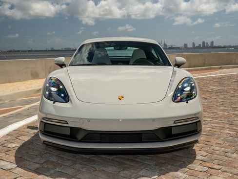 Used 2025 Porsche 718 Cayman GTS RWD image 2