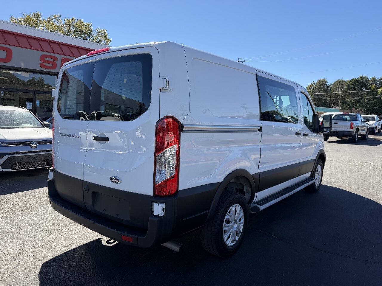 Used 2025 Ford Transit 250 Low Roof w/ Exterior Upgrade Package RWD image 5