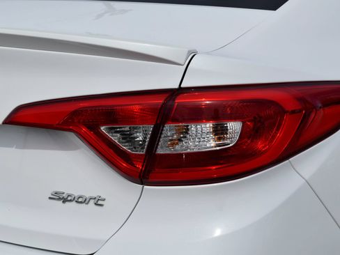 Used 2017 Hyundai Sonata Sport w/ Value Edition Package 02 FWD image 19