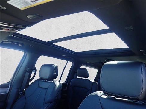 New 2026 Jeep Grand Wagoneer 4WD image 14