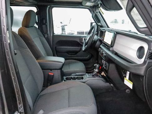 New 2026 Jeep Gladiator Sport image 21