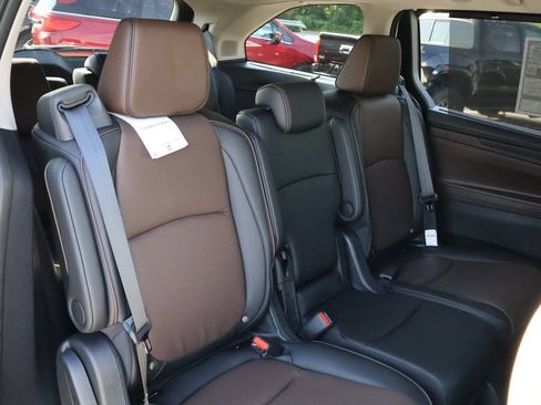New 2026 Honda Odyssey Elite image 8
