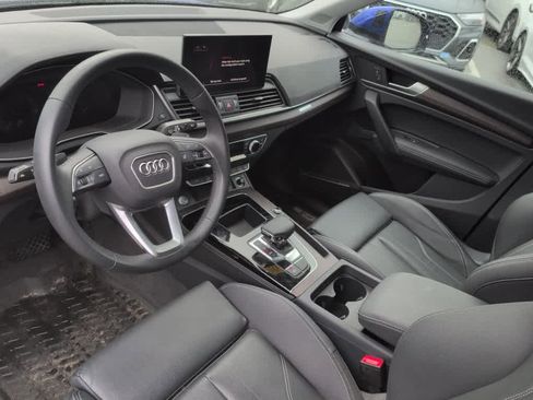 Used 2024 Audi Q5 e Premium Plus w/ Premium Plus Package image 5