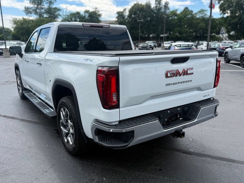 Used 2023 GMC Sierra 1500 SLT w/ SLT Premium Package AWD/4WD image 5