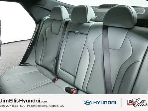 New 2025 Hyundai Elantra Limited w/ Cargo Package image 35