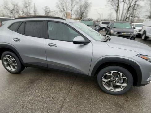 New 2026 Chevrolet Trax LT w/ Driver Confidence Package image 3