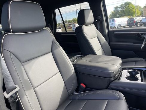 New 2026 Chevrolet Tahoe Premier image 12