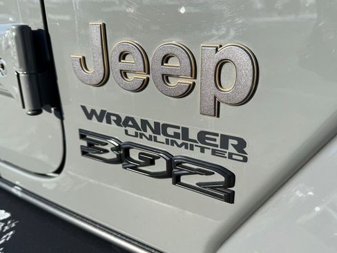 Used 2022 Jeep Wrangler Unlimited Rubicon w/ Trailer Tow Package image 12