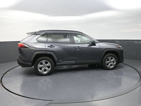 Used 2025 Toyota RAV4 LE AWD/4WD image 9