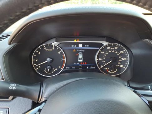 Used 2024 Nissan Altima 2.5 SV w/ SV Premium Package FWD image 8