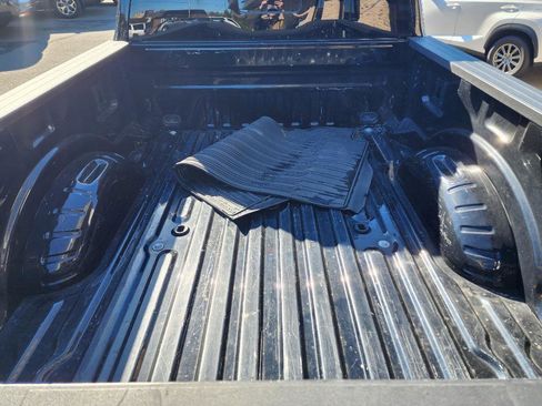 Used 2023 Ford F250 XL w/ STX Appearance Package image 5