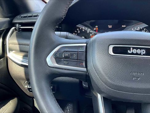 Used 2023 Jeep Compass Limited image 77