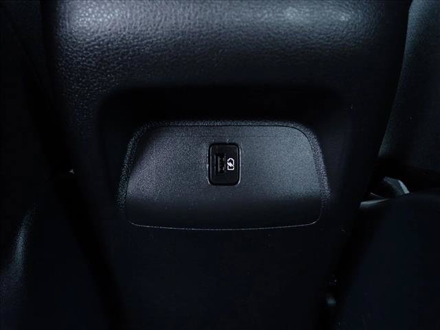 Used 2025 Nissan Sentra SV FWD image 8
