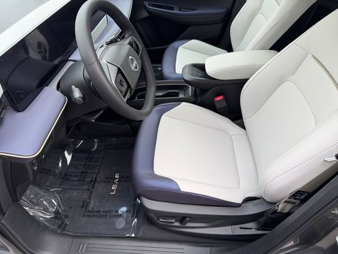 New 2026 Nissan Leaf SV+ image 12