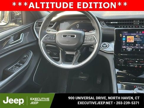 Used 2021 Jeep Grand Cherokee L Laredo image 24