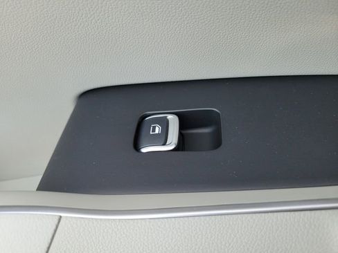 New 2026 Kia Sorento S image 14