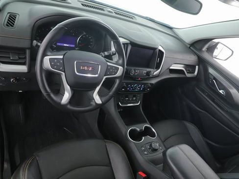 Used 2021 GMC Terrain SLT w/ LPO, Bright Accent Package image 17