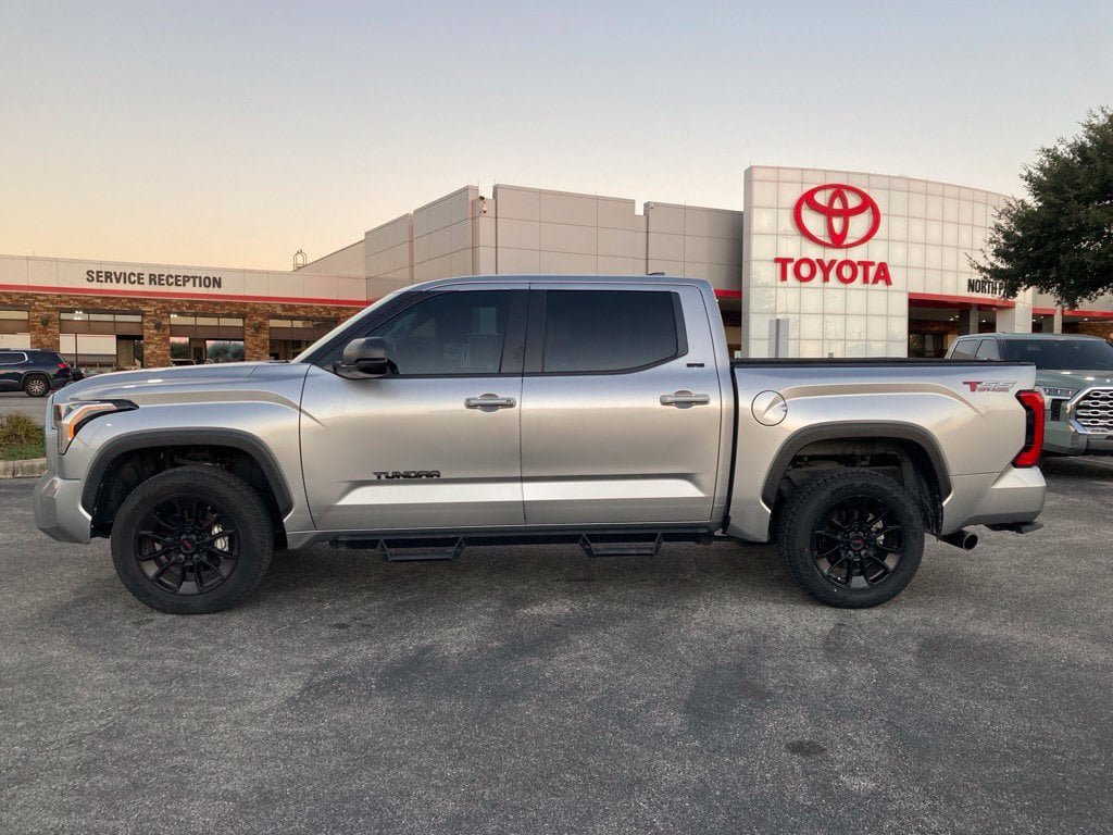 Used 2024 Toyota Tundra SR5 w/ SR5 Premium Package AWD/4WD image 7
