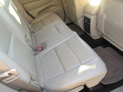 Used 2017 Jeep Grand Cherokee Limited w/ Luxury Group II image 20