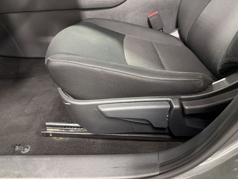 Used 2024 Nissan Sentra SV FWD image 14