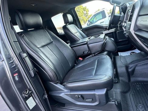 Used 2020 Ford F350 Lariat w/ Lariat Value Package AWD/4WD image 13