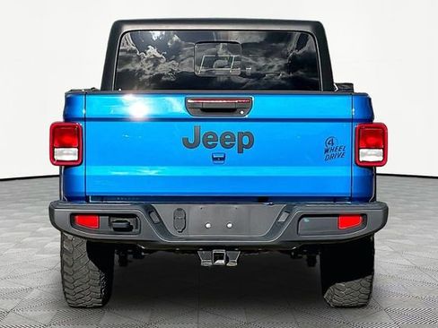 Used 2022 Jeep Gladiator Sport AWD/4WD image 6