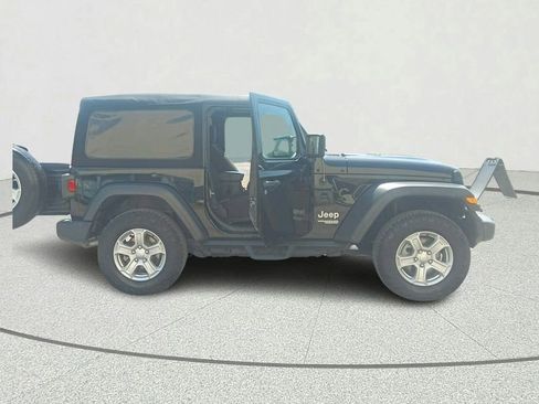 Used 2020 Jeep Wrangler Sport AWD/4WD image 14