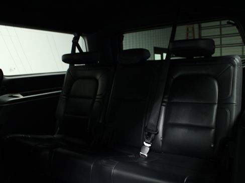 Used 2024 Lincoln Navigator L 4WD image 14