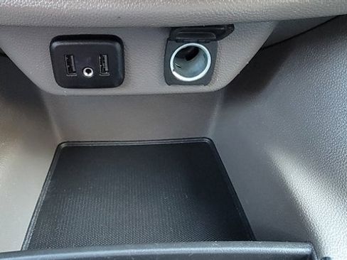 Used 2021 Chevrolet Traverse LT w/ LPO, Blackout Package image 29