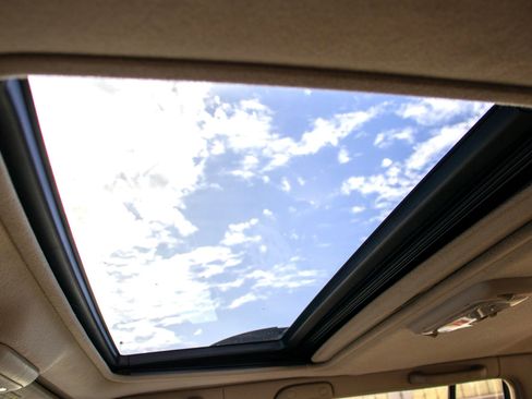 Used 2000 Toyota Land Cruiser image 17