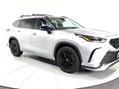 Used 2023 Toyota Highlander XSE