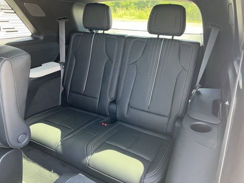 New 2026 Cadillac Vistiq Sport image 29