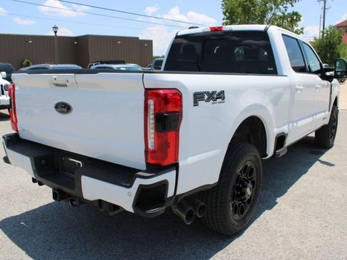 Used 2023 Ford F250 Lariat w/ Lariat Ultimate Package AWD/4WD image 5