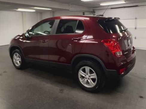 Certified 2017 Chevrolet Trax LS w/ Fleet Convenience Package AWD/4WD image 7