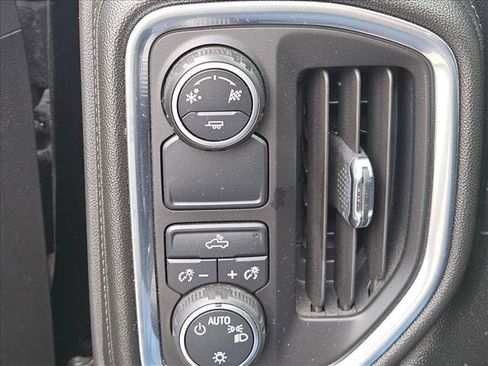 Used 2019 Chevrolet Silverado 1500 LT w/ All-Star Edition RWD image 12