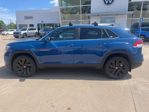New 2025 Volkswagen Atlas Cross Sport SE image 6