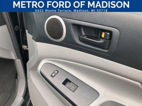 Used 2013 Toyota Tacoma Base image 45