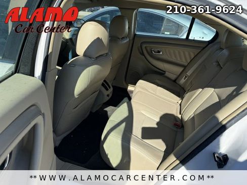 Used 2013 Ford Taurus SEL image 25
