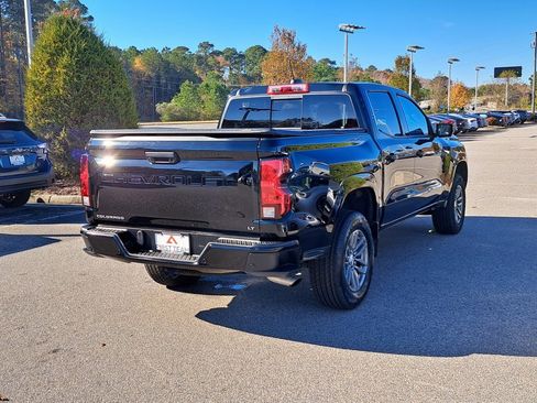 Used 2024 Chevrolet Colorado LT w/ LT Convenience Package II image 5