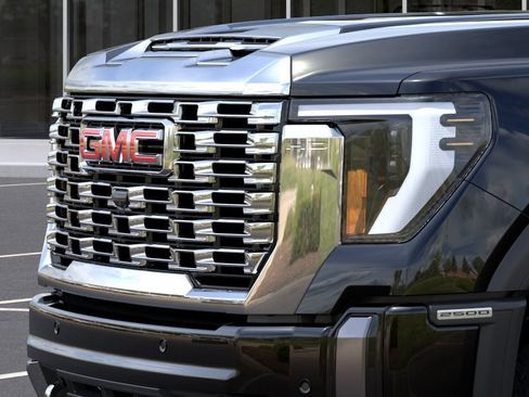 New 2026 GMC Sierra 2500 Denali w/ Denali Reserve Package AWD/4WD image 37