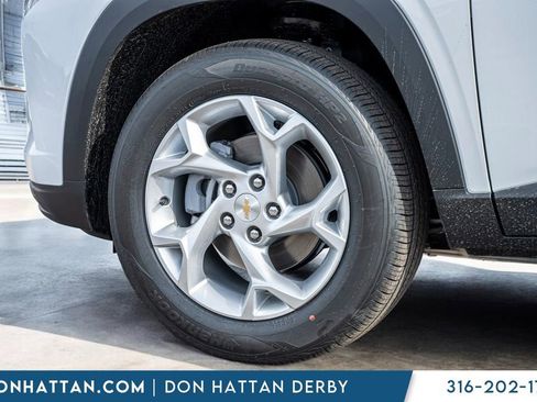 New 2026 Chevrolet Trax LS w/ LS Convenience Package image 35
