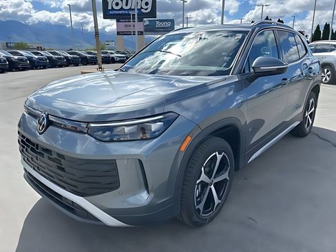 New 2026 Volkswagen Tiguan SE AWD/4WD image 7