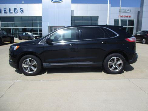 Used 2024 Ford Edge SEL w/ Convenience Package AWD/4WD image 3