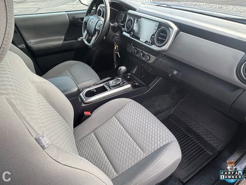 Used 2022 Toyota Tacoma SR image 29
